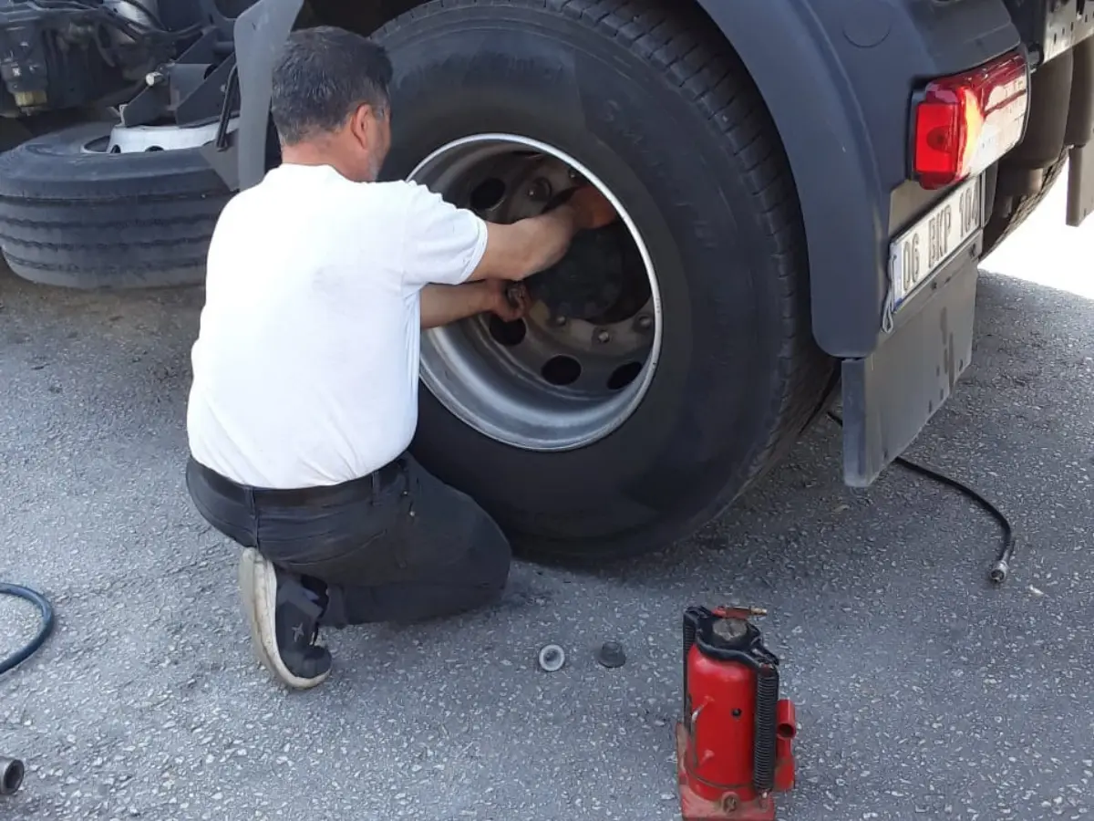 Mutki Oto Lastikçi